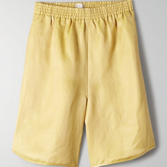 Wilfred Le Fou Aritzia Funk Shorts | Size 0 - Picture 2 of 3